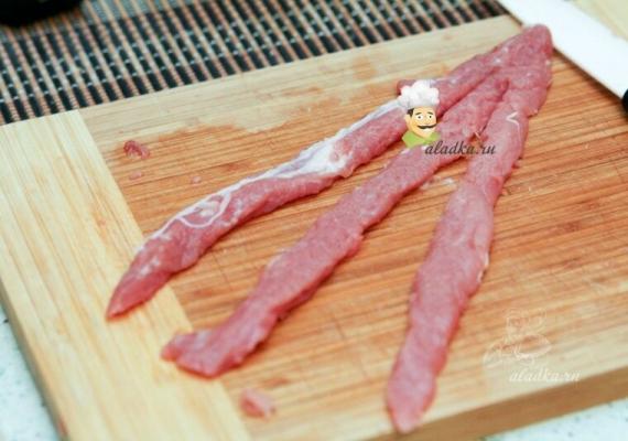 Нежные мясные косички из свинины